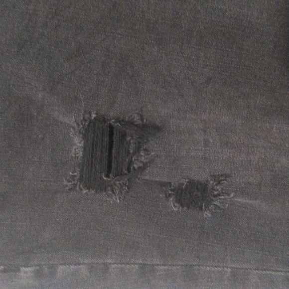 American Eagle Outfitters Women's Distressed Super Stretch Black Jeans. Size 8 R - Picture 4 of 12